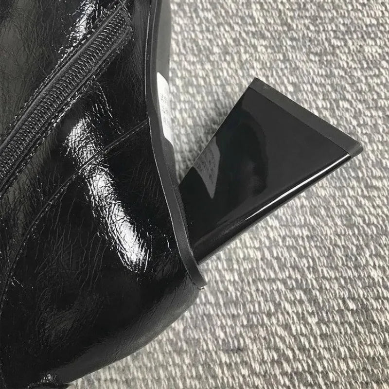 מגפיים אלגנטיים