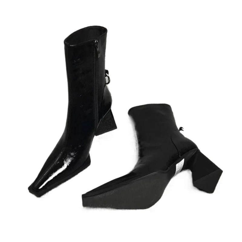 מגפיים אלגנטיים