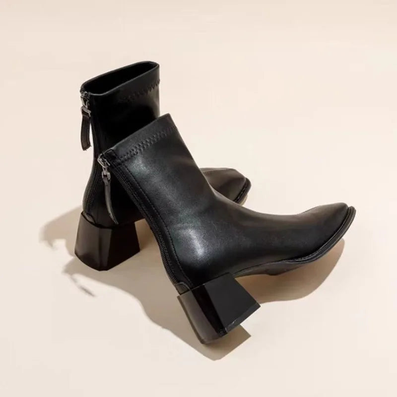 מגפי עקב יוקרתי