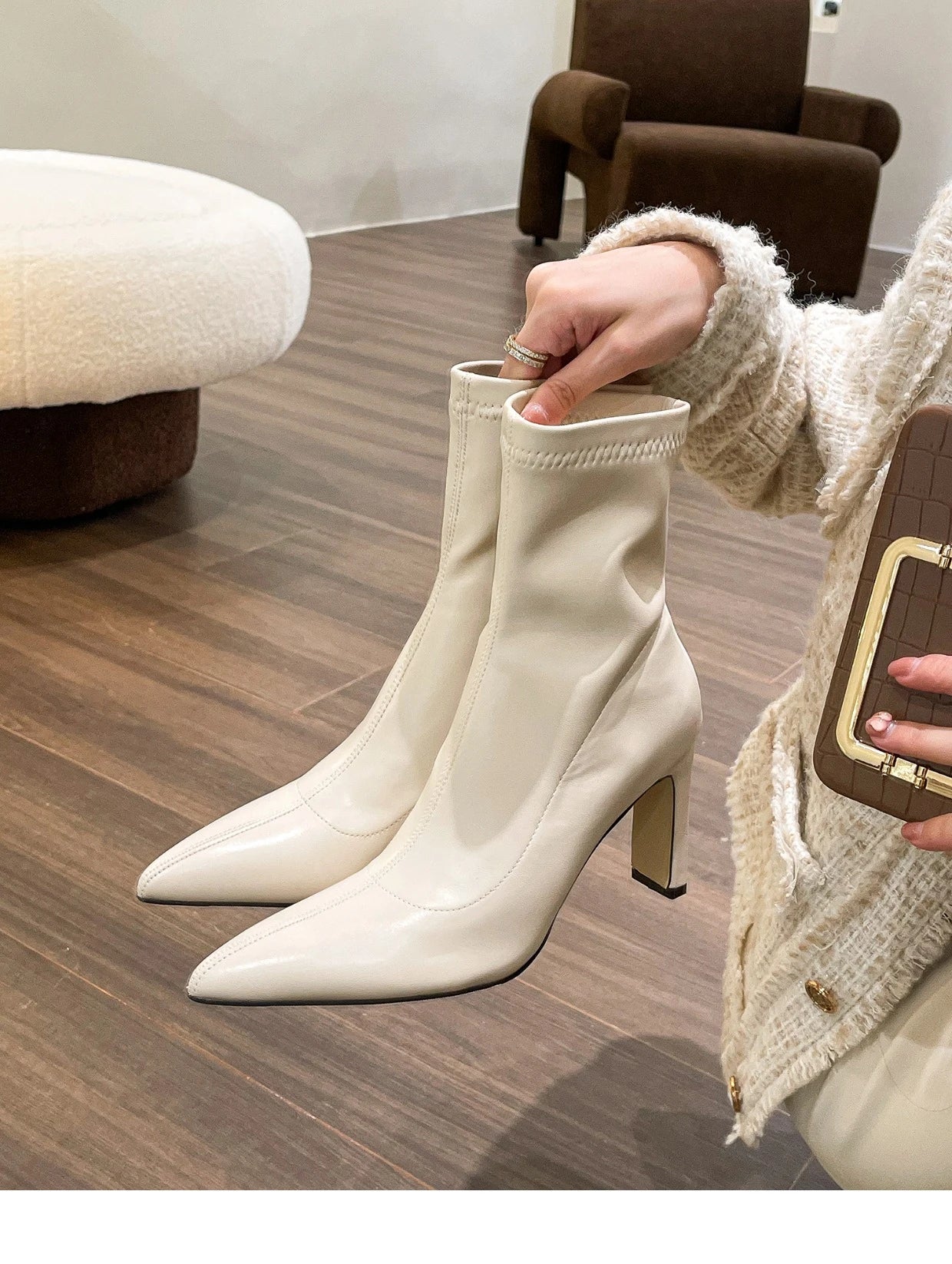 מגף מבריק לורי